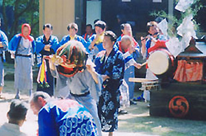 三尾川八幡神社の例祭
